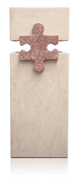 Kindergrabstein 10055* – Atlantic Beige und Amazonia Red