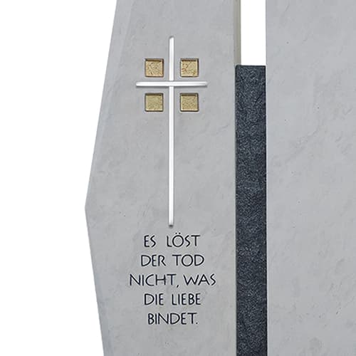 Grabstein-Veredelung mit Schrift und ausgearbeiteter Oberfläche